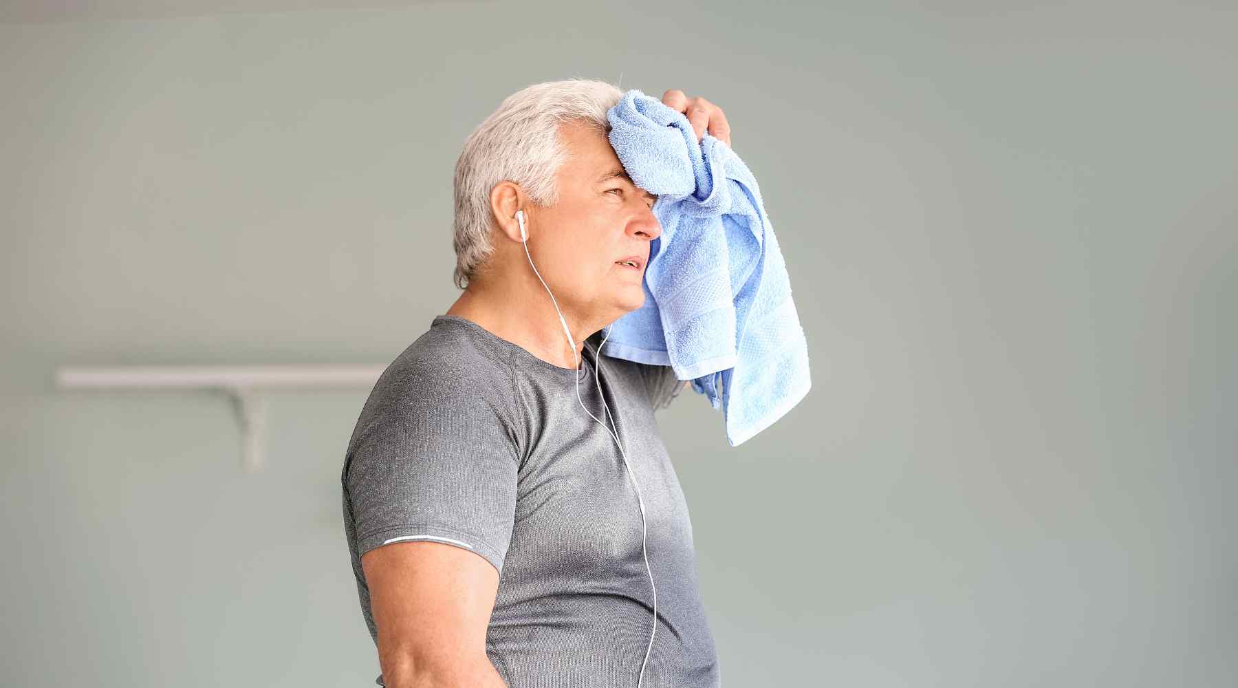 Should You Wipe Sweat Off In A Sauna?